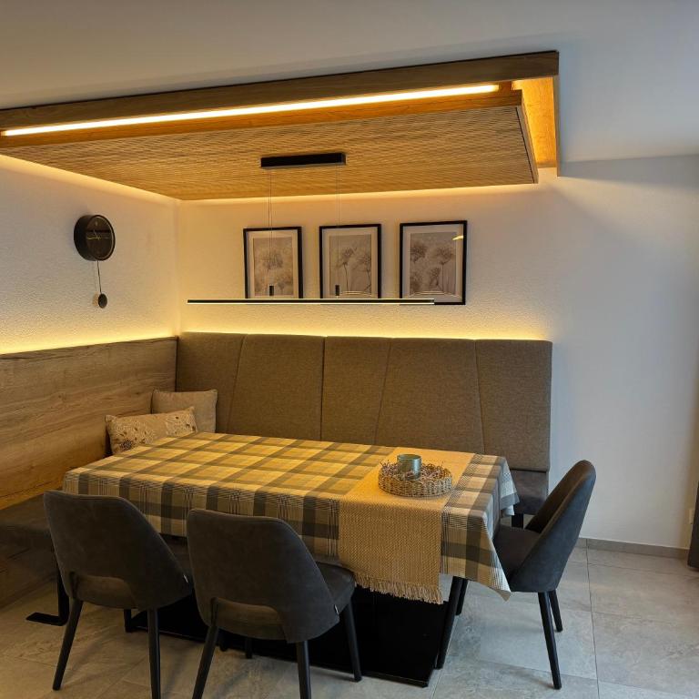 Hotel und Appartments Eden - Apartment mit 2 Schlafzimmern mit Balkon und Terrasse - 4
