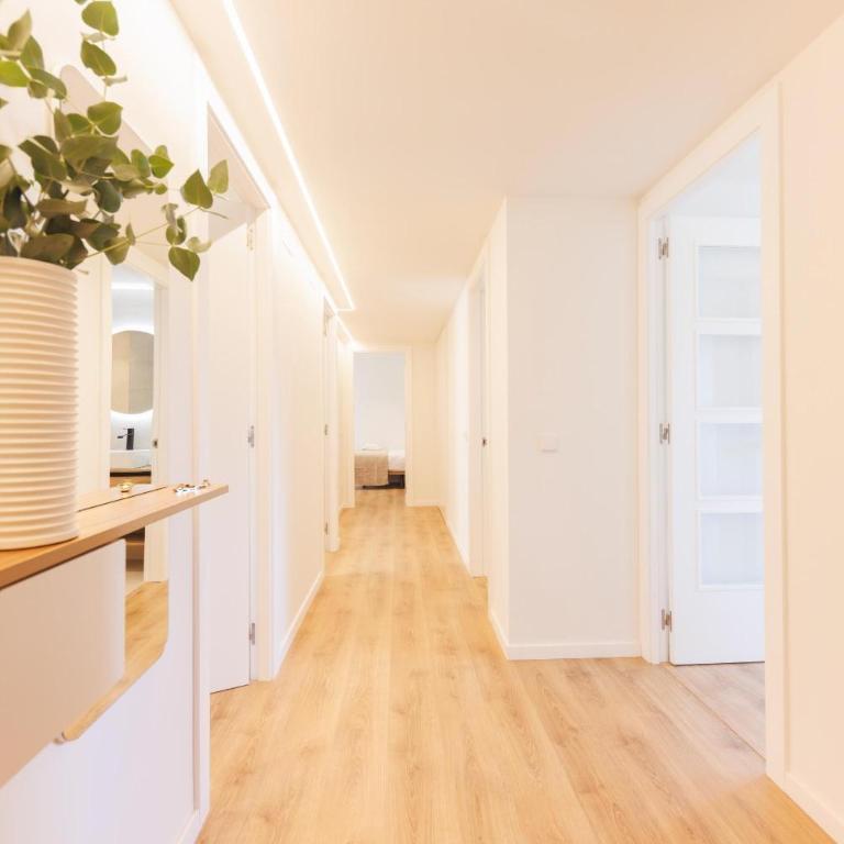 Bravissimo Palau Firal, near parc La Devesa - Apartamento de 3 dormitorios - 2
