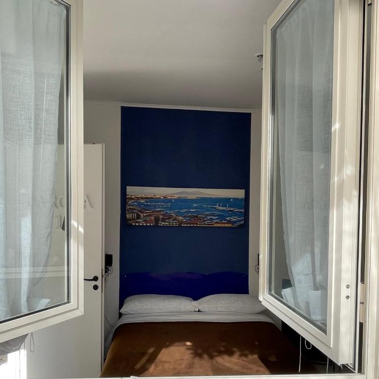 DaRoDa Guest House Napoli - Camera Deluxe - 1