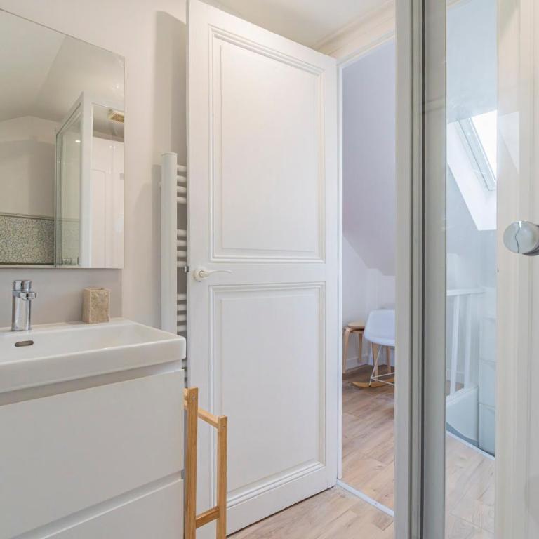 CELIAN,centre Reims pour 4 pers - Apartment mit 1 Schlafzimmer - 10