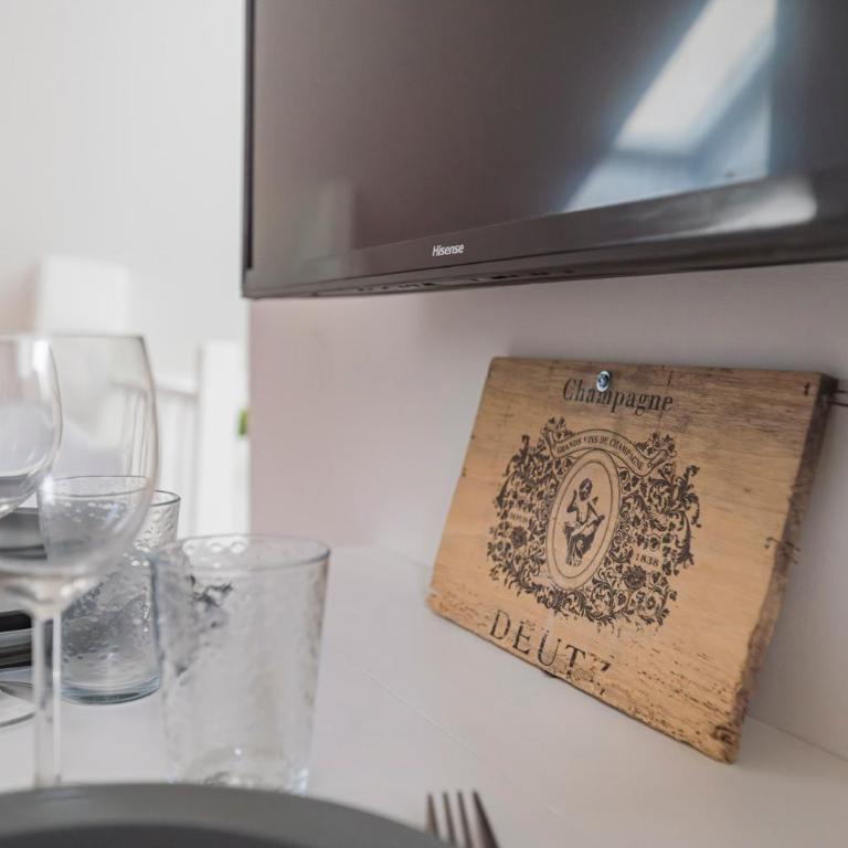 CELIAN,centre Reims pour 4 pers - Apartment mit 1 Schlafzimmer - 9