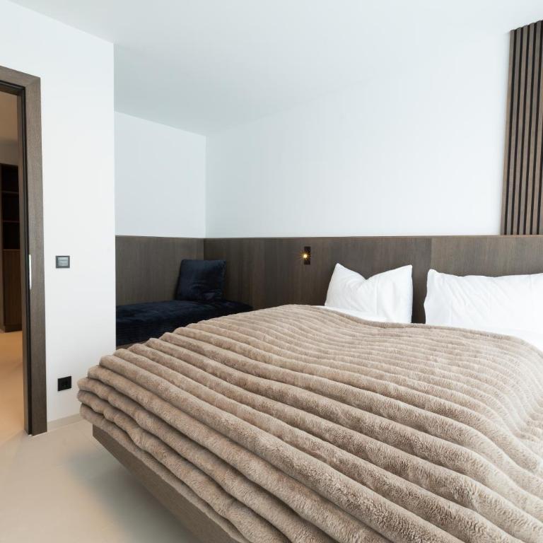 Mountain Chalet Kappl - Luxury - Near Ischgl - Panorama Mountain View - Penthouse & Chalets - Deluxe Suite - 15