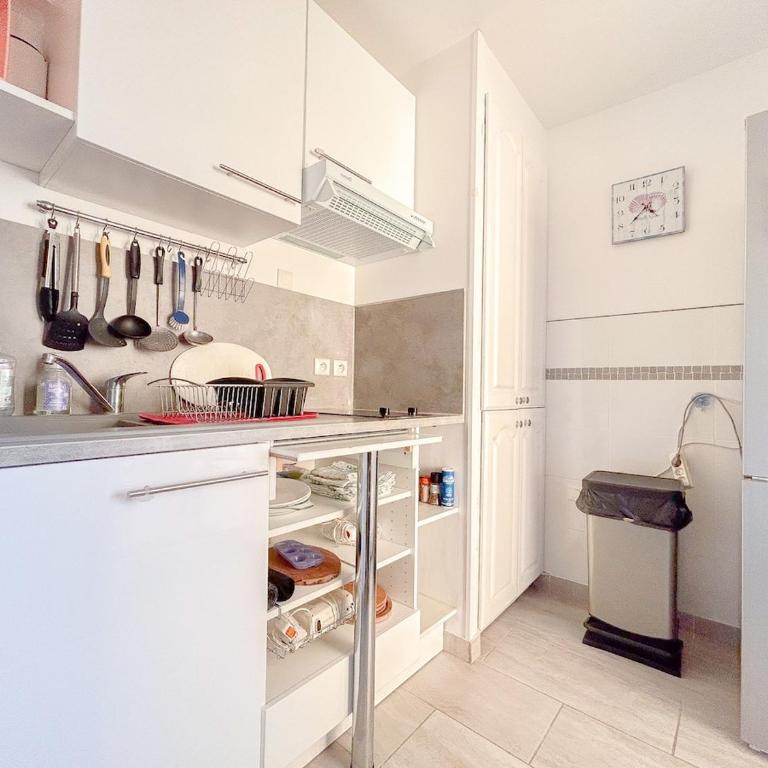 Appartement F2 à Fréjus avec terrasse et parking - Apartamento de 1 dormitorio - 11
