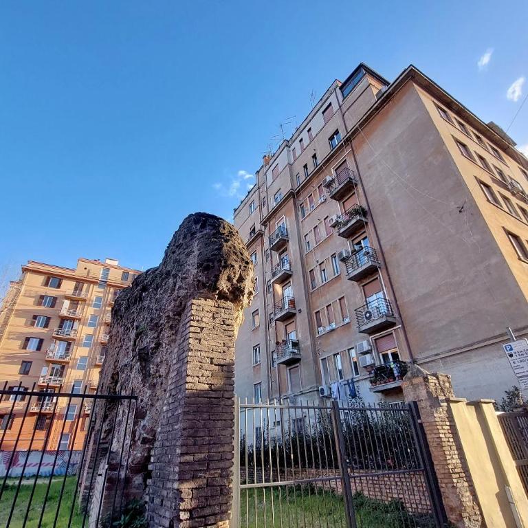Testaccio Sweet Holiday Apt - Appartamento con 2 Camere da Letto - 42