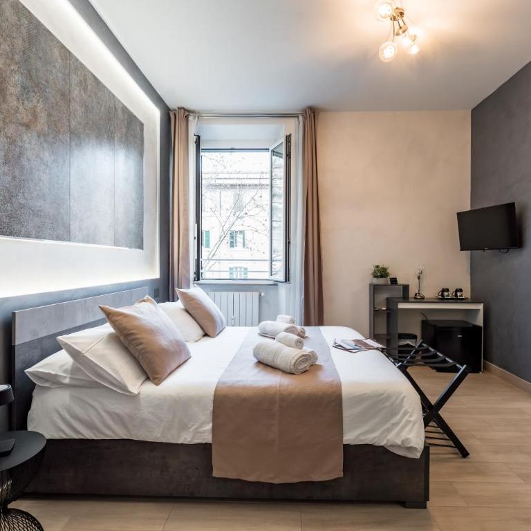 Domus Æterna - Re di Roma - Camera Matrimoniale con Bagno Privato - 3
