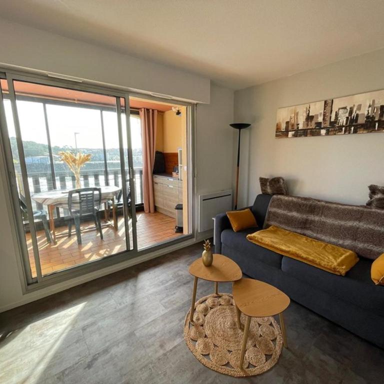 Appartement proche plage avec piscine, parking et animaux admis - FR-1-413-215 - Apartment - 1