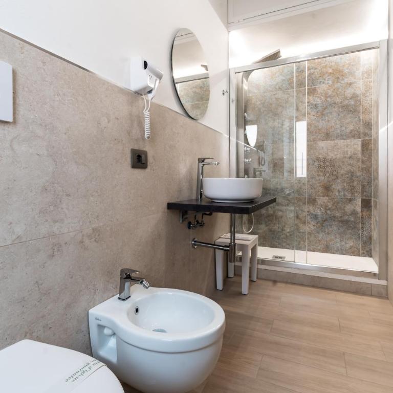 Domus Æterna - Re di Roma - Camera Matrimoniale con Bagno Privato - 6