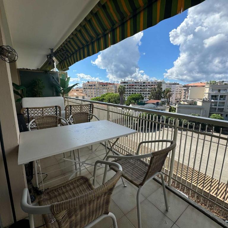 B049-Appartement lumineux à deux pas de la Croisette - Appartement - 14