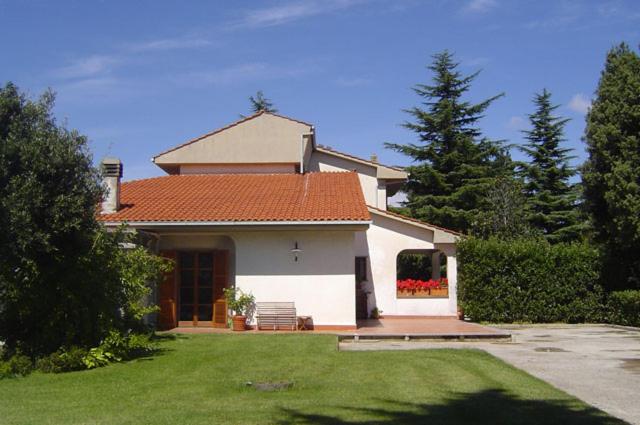 La Villa di Lucia - Camera Matrimoniale/Doppia con Letti Singoli con Bagno Privato Esterno - 11