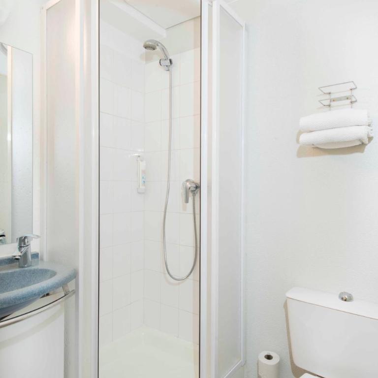 Ibis Budget Béziers Est La Giniesse - Chambre Triple - 6