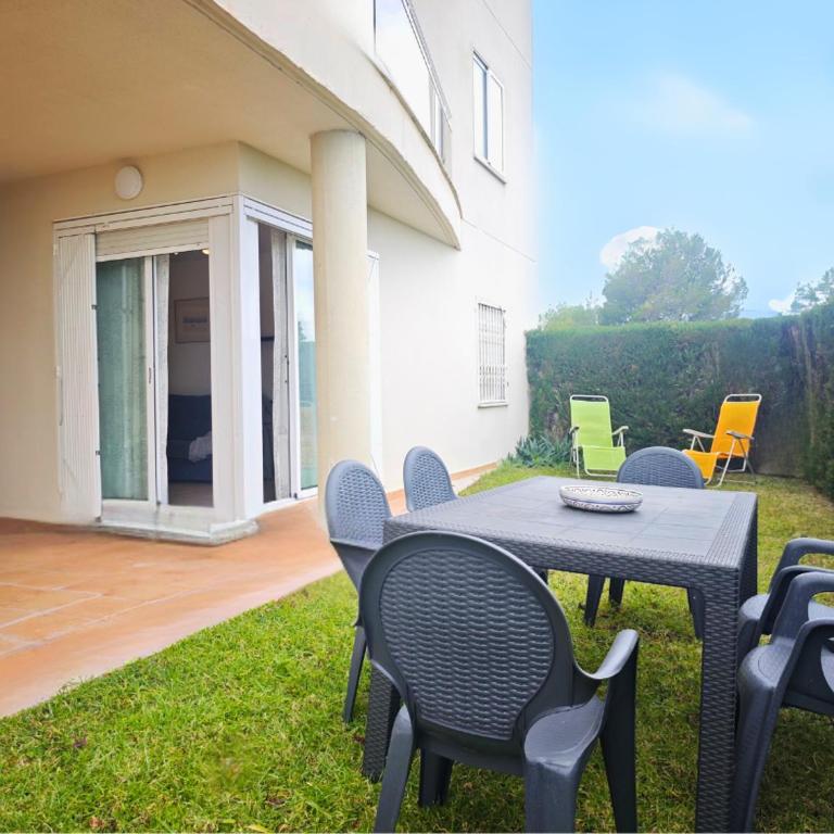 Apartamento tranquilo con jardín - Apartamento de 2 dormitorios - 1