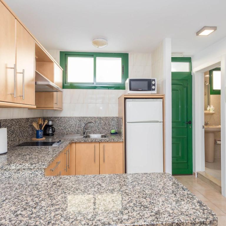 Bright Tirma Home - Relax & Chill Terrace - Apartamento de 1 dormitorio con vistas a la piscina - 14
