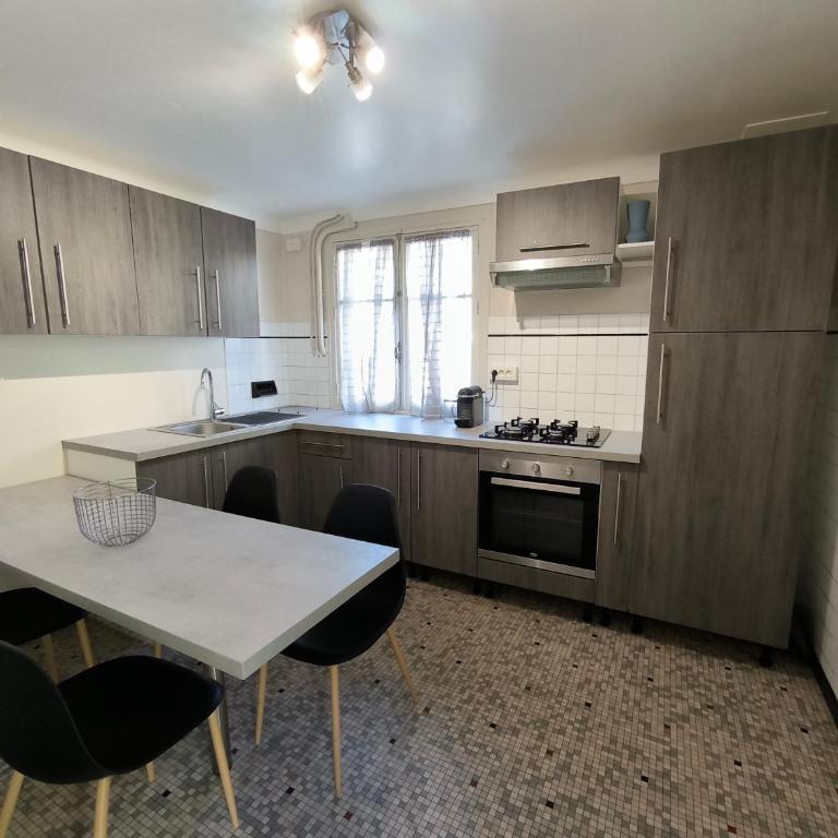 Appartement 4 pers, 3 pièces, en RDC d'une maison, à Luz Saint Sauveur, Hautes-Pyrénées - Maison 1 Chambre - 1
