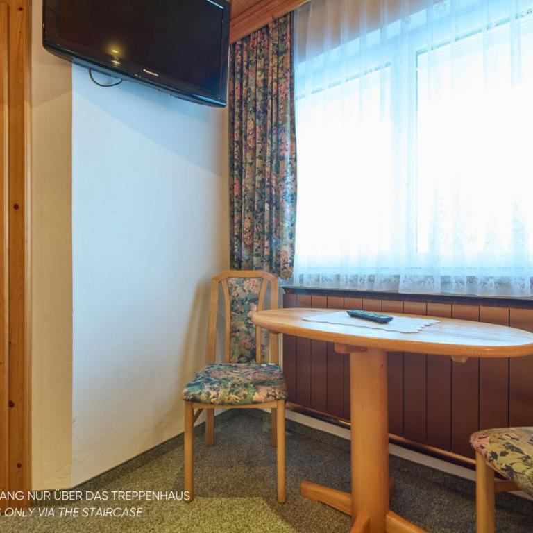 Haus Miller - Apartment mit 2 Schlafzimmern und Bergblick - 18