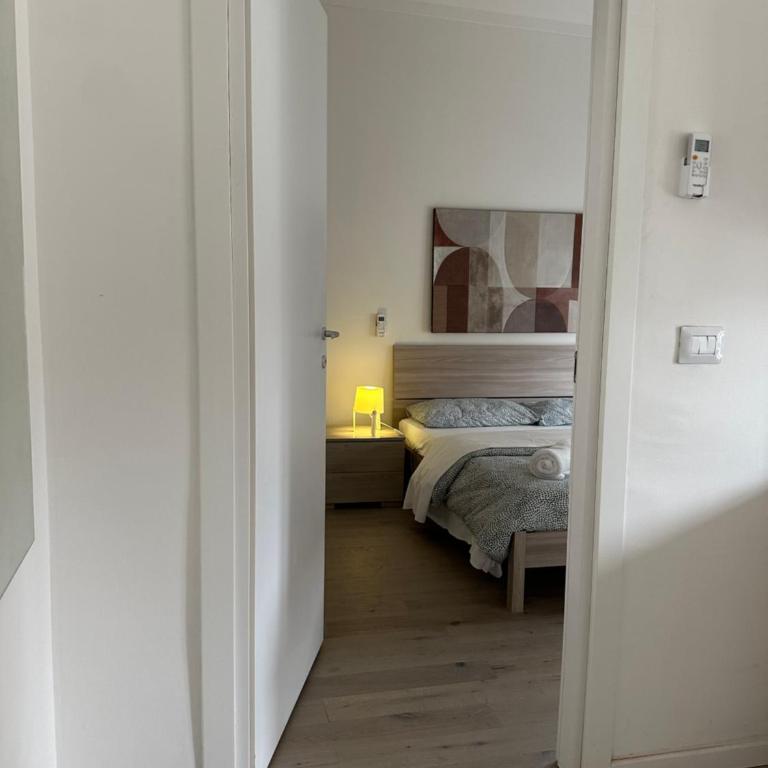 Centro Lecco Piazza Manzoni wi fi gratuito APPARTAMENTO MODERNO - Apartment mit 1 Schlafzimmer - 11