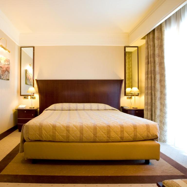 Grand Hotel Olimpo - Suite Deluxe - 3