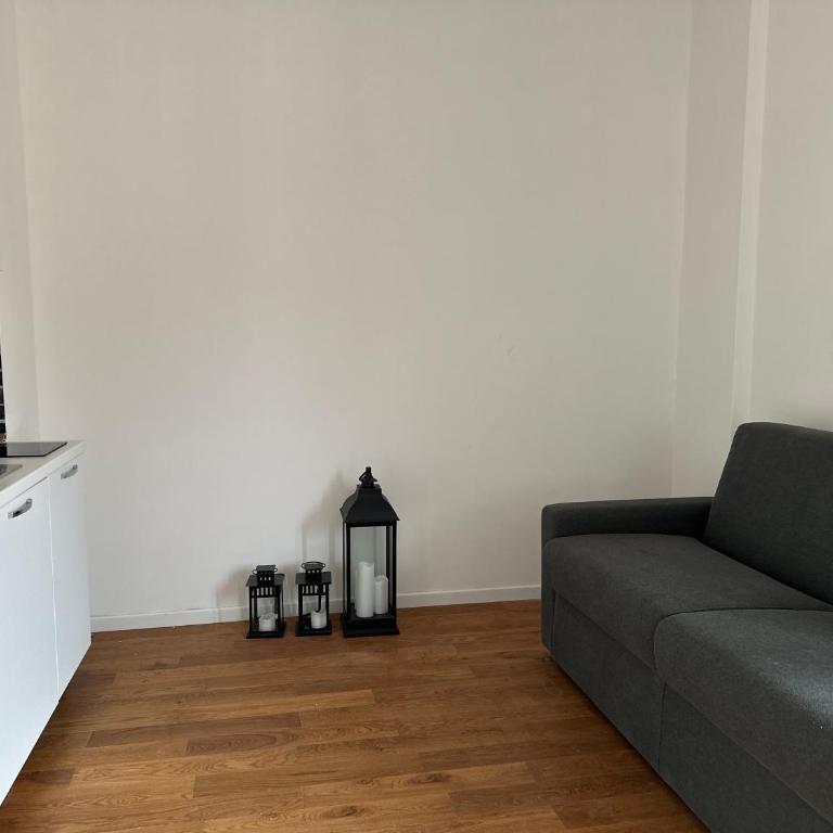 Centro Lecco Piazza Manzoni wi fi gratuito APPARTAMENTO MODERNO - Apartment - 15