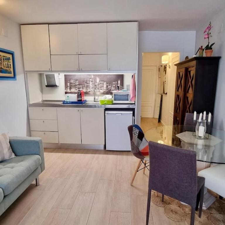 Cozy Suite next to Plaza del Ayuntamiento - One-Bedroom Apartment - 4