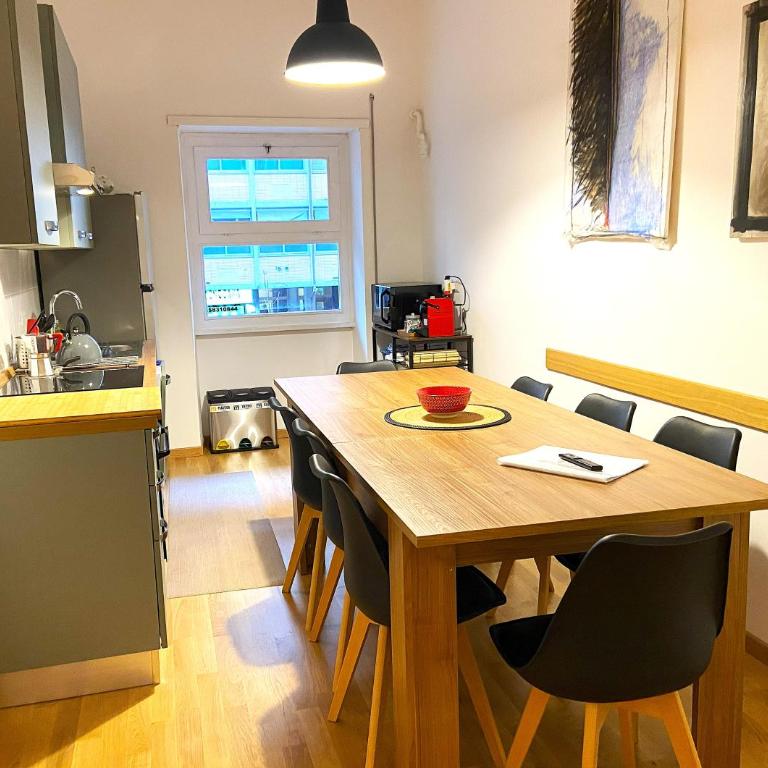 Trastevere Avenida - Four-Bedroom Deluxe Apartment - 23