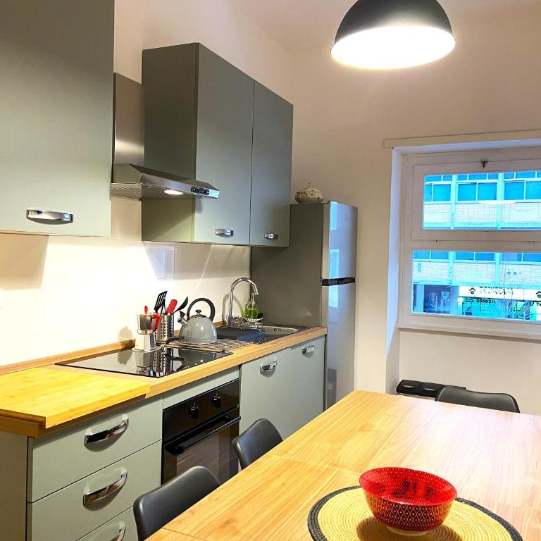 Trastevere Avenida - Four-Bedroom Deluxe Apartment - 21