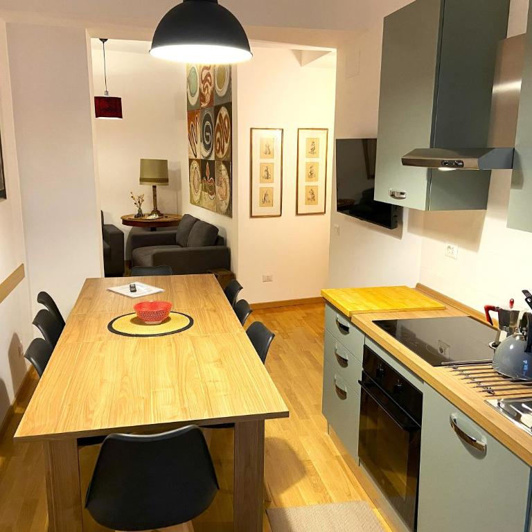 Trastevere Avenida - Four-Bedroom Deluxe Apartment - 22