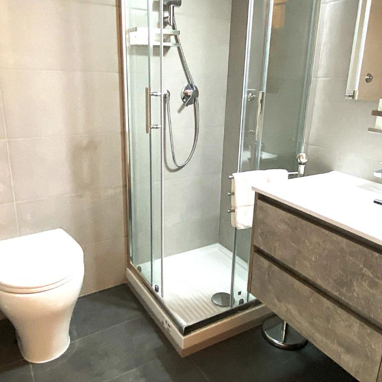 Trastevere Avenida - Four-Bedroom Deluxe Apartment - 50