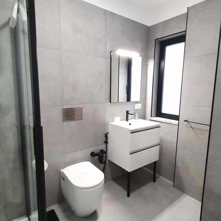 Akita Suite - Camera Doppia con Letti Singoli con Bagno Privato - 3