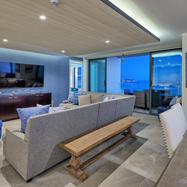 LUXURY NEW OCEANFRONT CONDO 5BR Sleeps 12 - Apartamento - 10