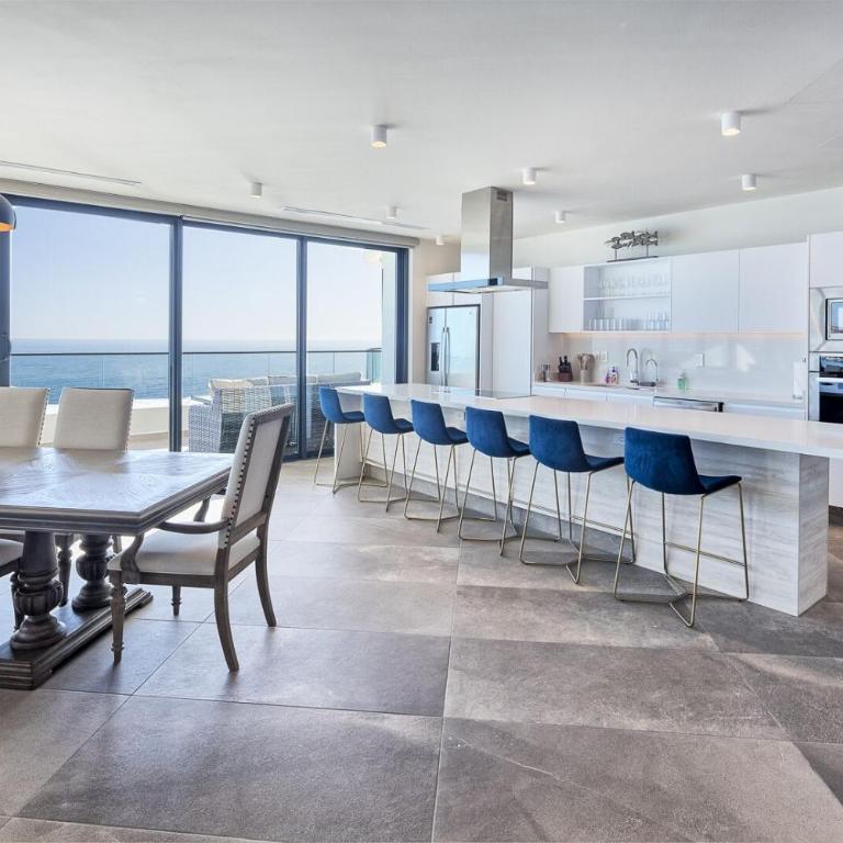LUXURY NEW OCEANFRONT CONDO 5BR Sleeps 12 - Apartamento - 12