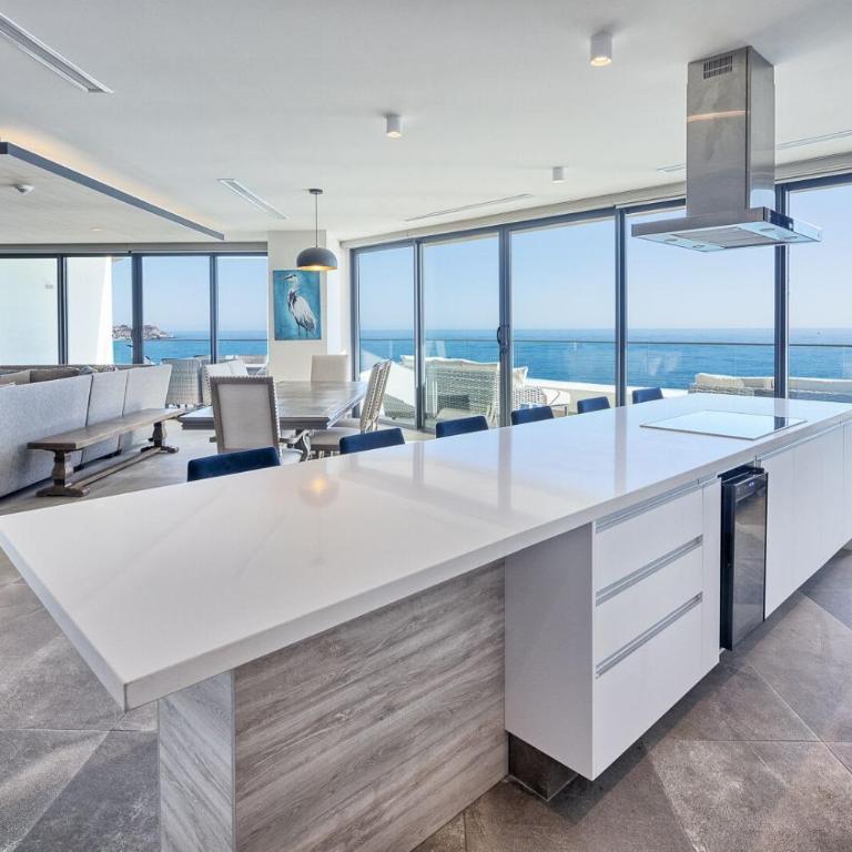 LUXURY NEW OCEANFRONT CONDO 5BR Sleeps 12 - Apartamento - 13