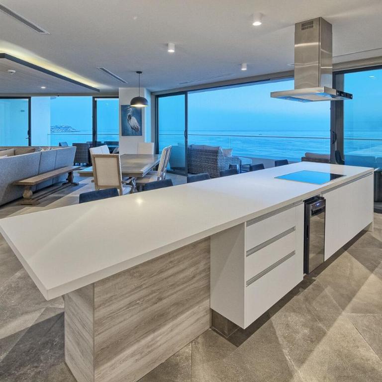 LUXURY NEW OCEANFRONT CONDO 5BR Sleeps 12 - Apartamento - 17