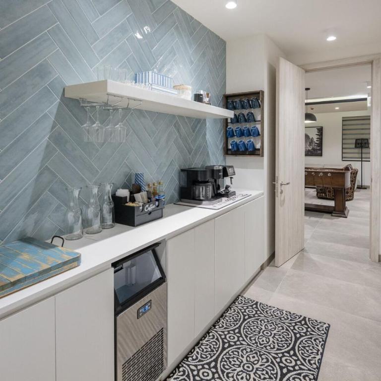 LUXURY NEW OCEANFRONT CONDO 5BR Sleeps 12 - Apartamento - 22