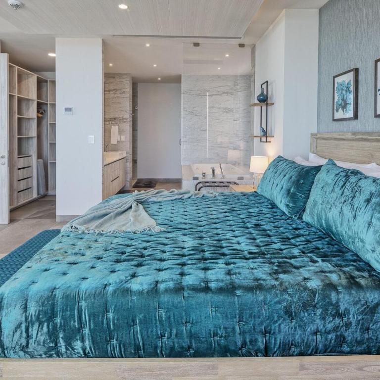 LUXURY NEW OCEANFRONT CONDO 5BR Sleeps 12 - Apartamento - 30