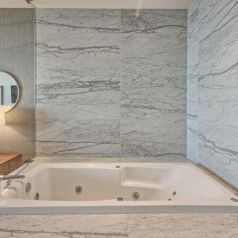 LUXURY NEW OCEANFRONT CONDO 5BR Sleeps 12 - Apartamento - 32