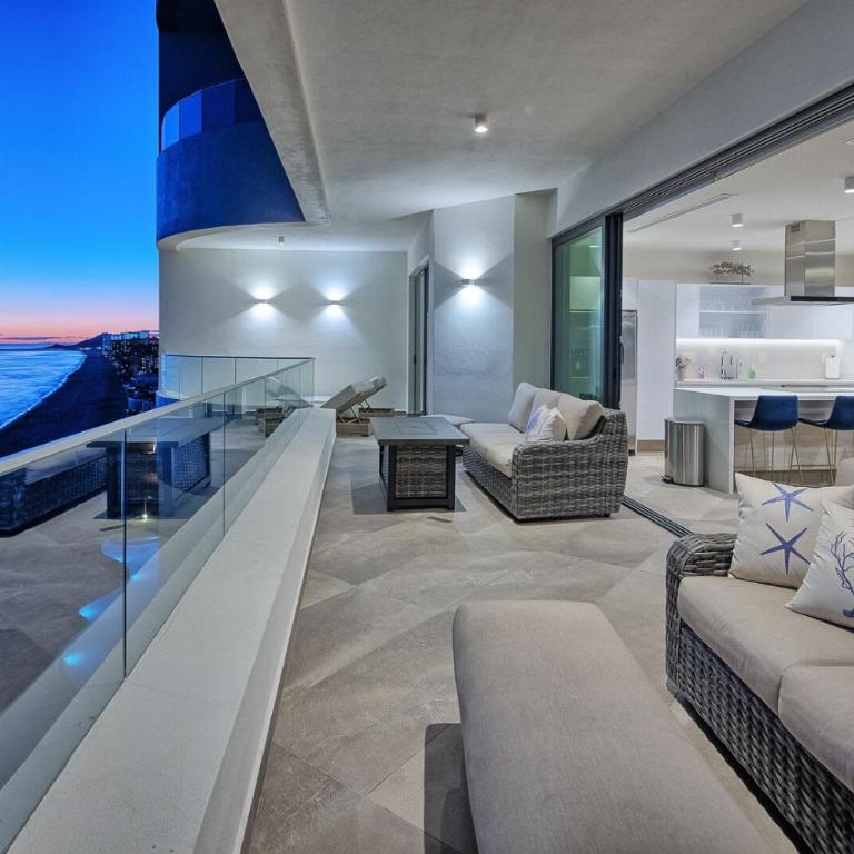 LUXURY NEW OCEANFRONT CONDO 5BR Sleeps 12 - Apartamento - 53