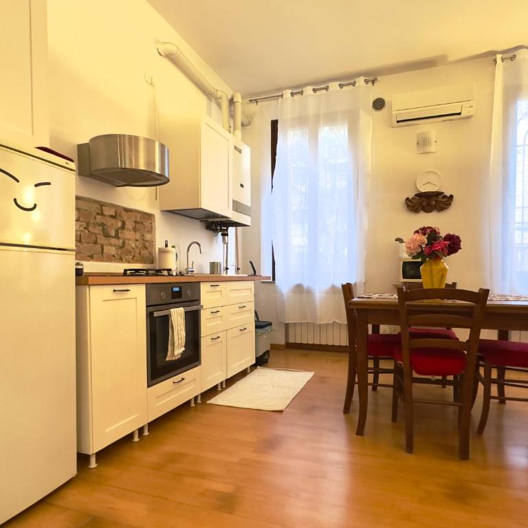 Venezia-Mestre Art Apartament Bros#4 - One-Bedroom Apartment - 5