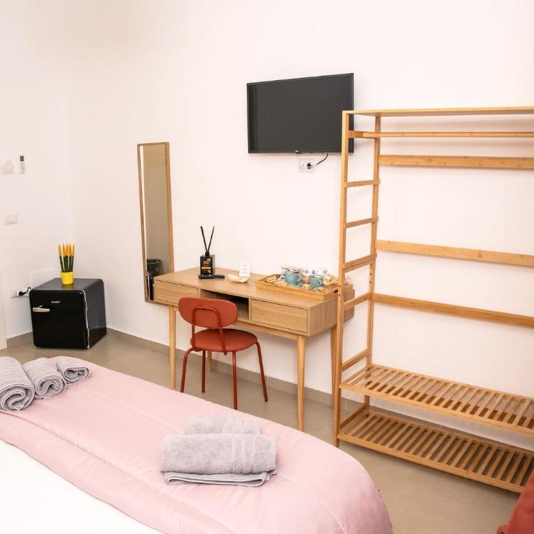 Domus Carmela - Double Room with Private Bathroom - 2