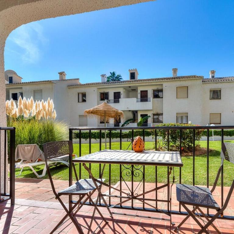 Peaceful 2BR Apartment - Pool - Parking - Casa Romin - Apartamento de 2 dormitorios - 7