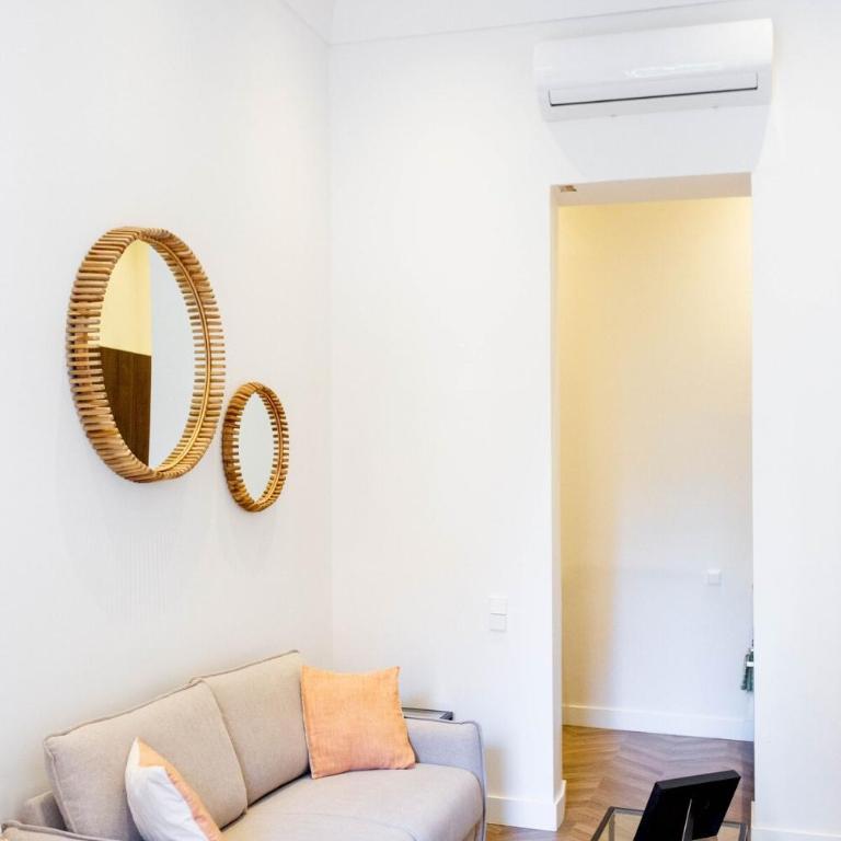 1- Premium Apartment in Puerta del Sol - One-Bedroom Apartment with City View - 15