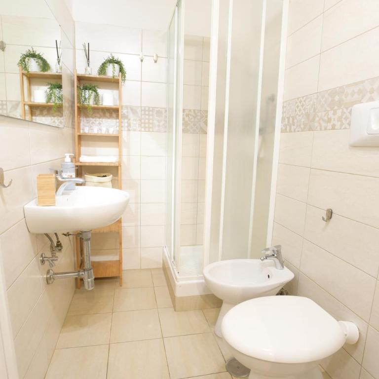Cittadella28 Like at Home - Camera Tripla con Bagno Privato - 24