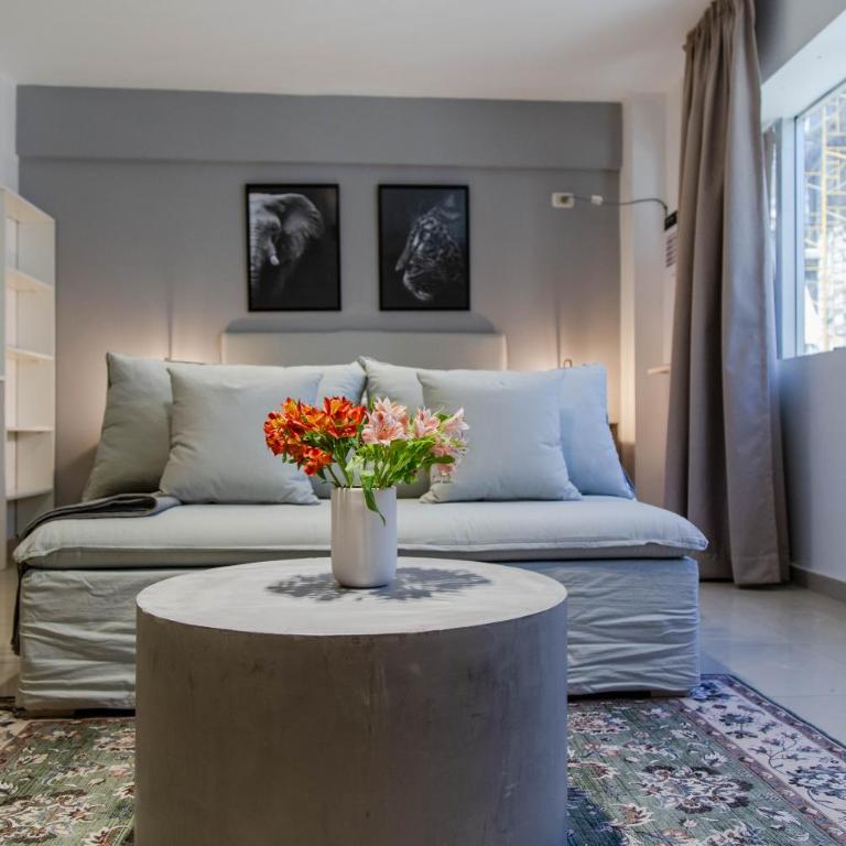 Silvane Modern Studio - One-Bedroom Apartment - 15