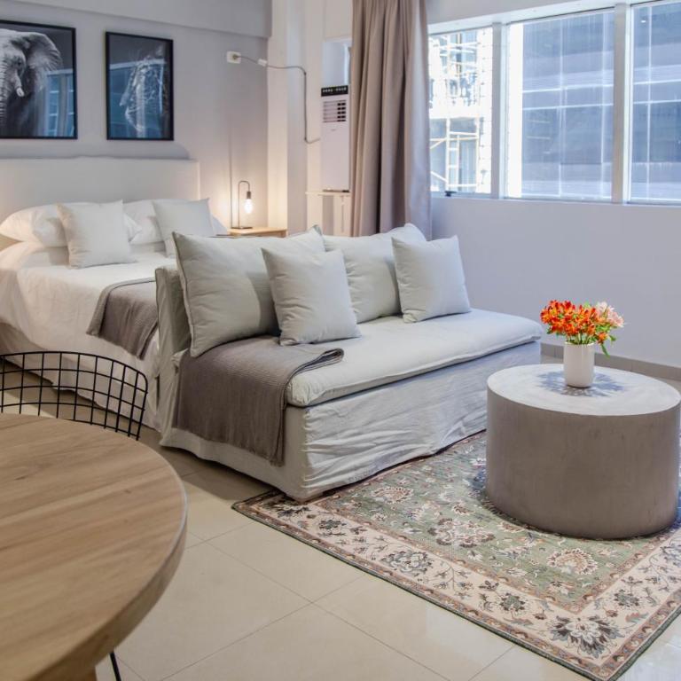 Silvane Modern Studio - One-Bedroom Apartment - 29