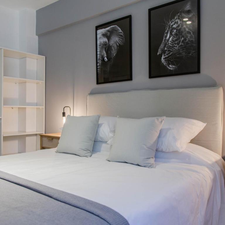 Silvane Modern Studio - One-Bedroom Apartment - 24