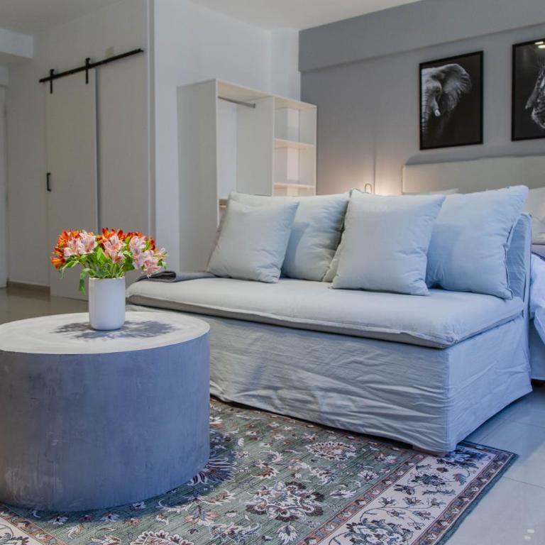 Silvane Modern Studio - One-Bedroom Apartment - 23