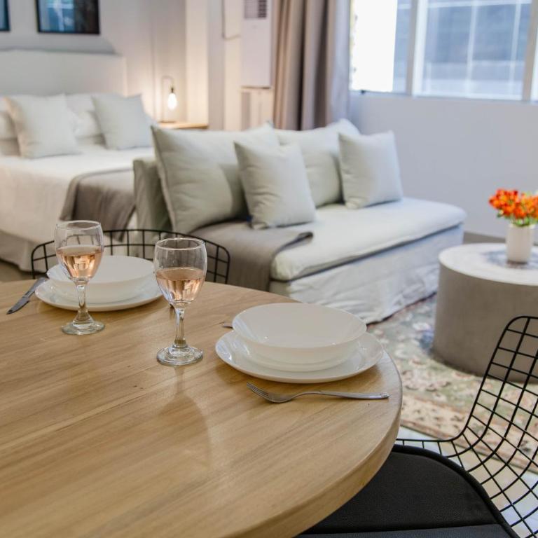 Silvane Modern Studio - One-Bedroom Apartment - 38