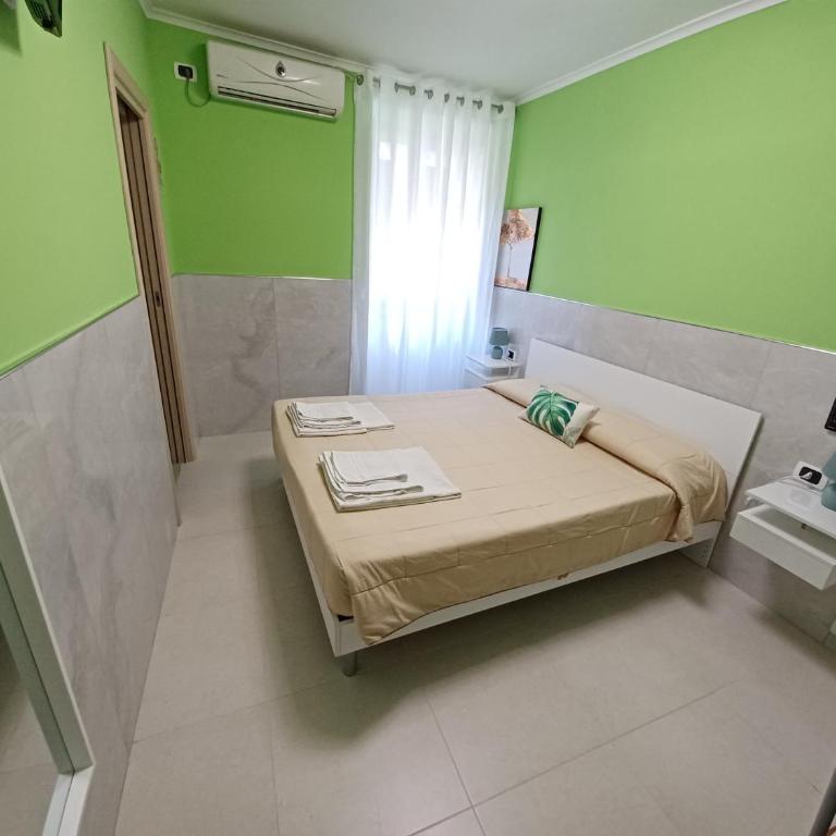 B&B Quattro Palazzi Napoli Centro - Camera Matrimoniale - 2