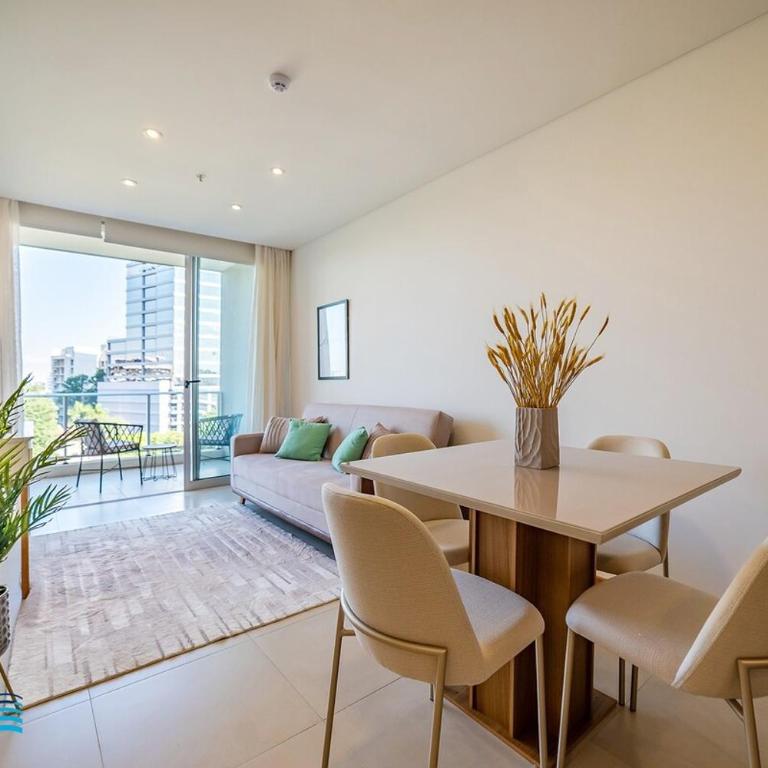 Emerald 401 Boutique building Steps from the Shopping del Sol - One-Bedroom Apartment - 29