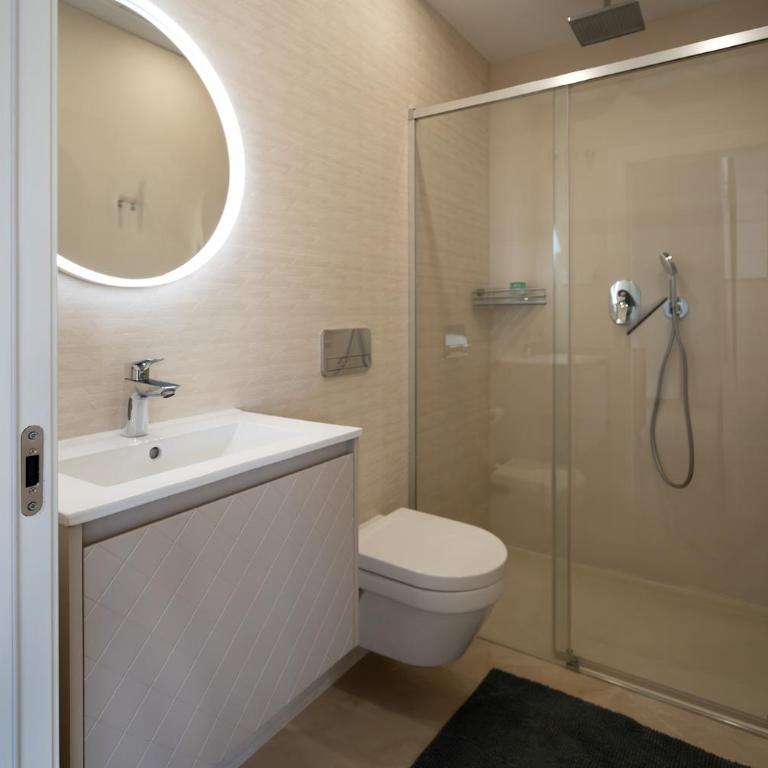 Casa Carabassi - Three-Bedroom Premium Apartment with Balcony - 12