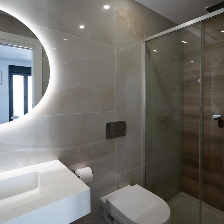 Casa Carabassi - Three-Bedroom Premium Apartment with Balcony - 21