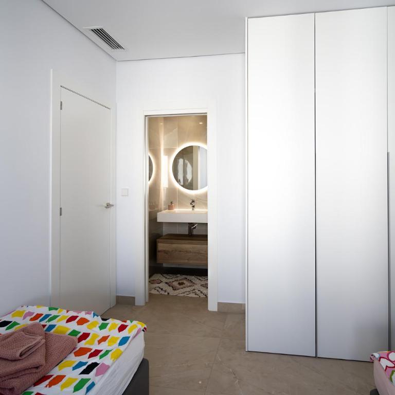 Casa Carabassi - Three-Bedroom Premium Apartment with Balcony - 20